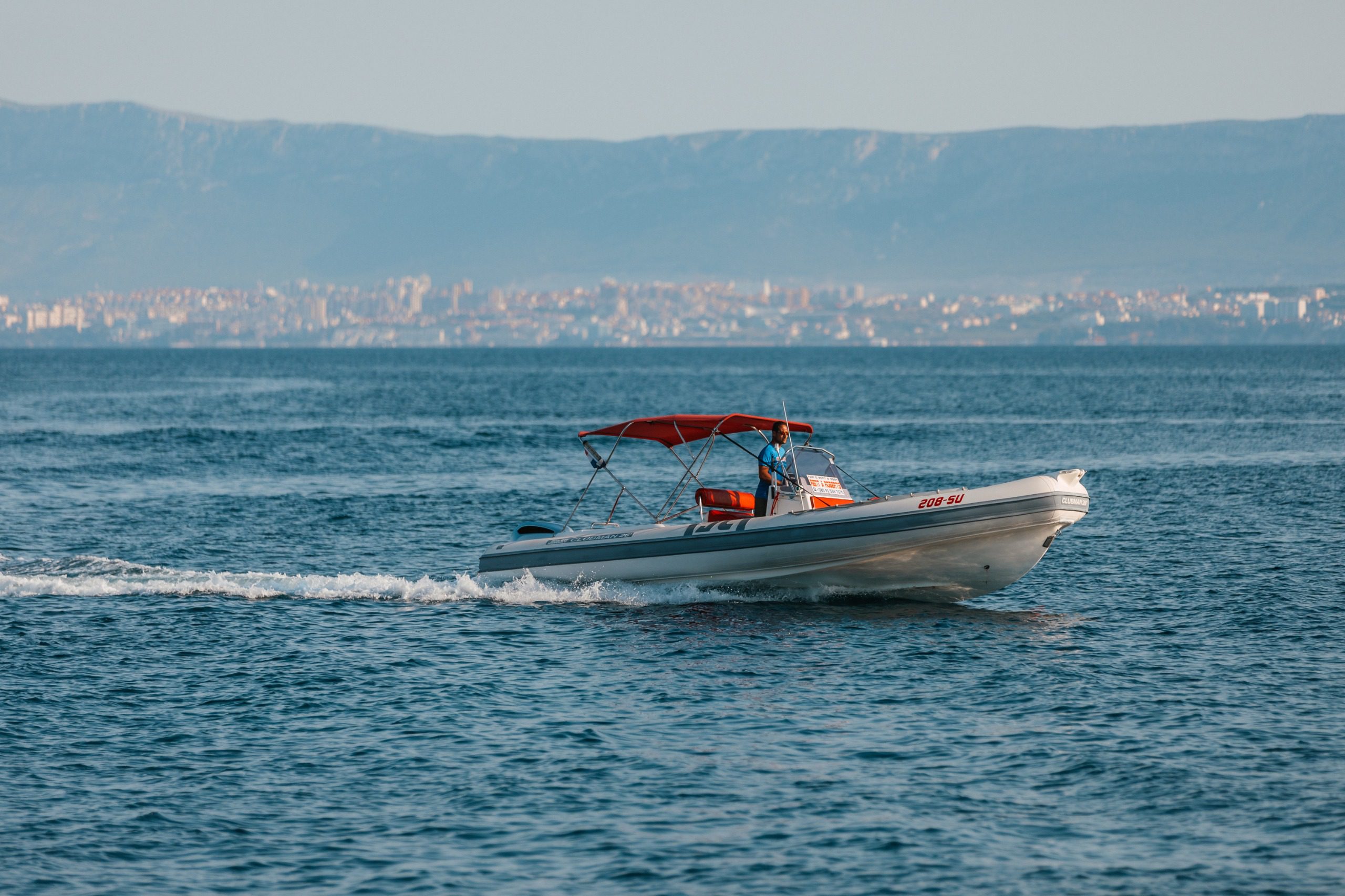 joker-clubman-26-boat-rental-brač (1)