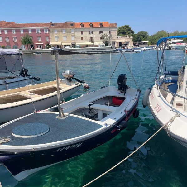 pasara-boat-rental-brač